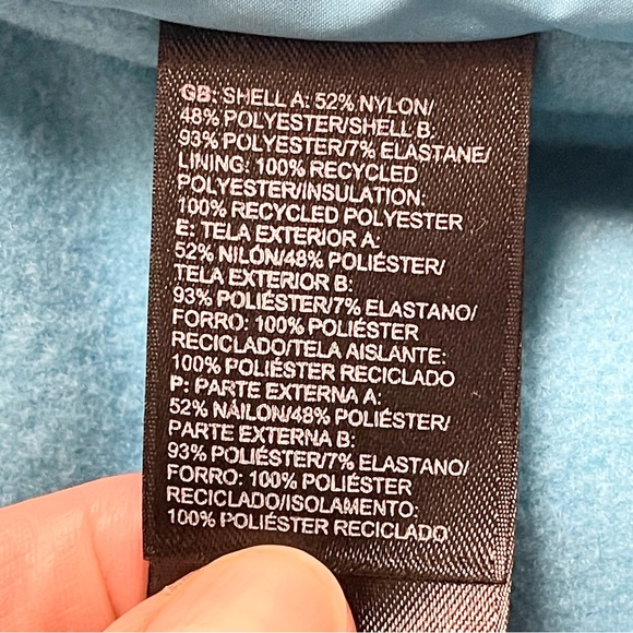 Pretty North Face lightweight puffer vest! - Picture 11 of 11